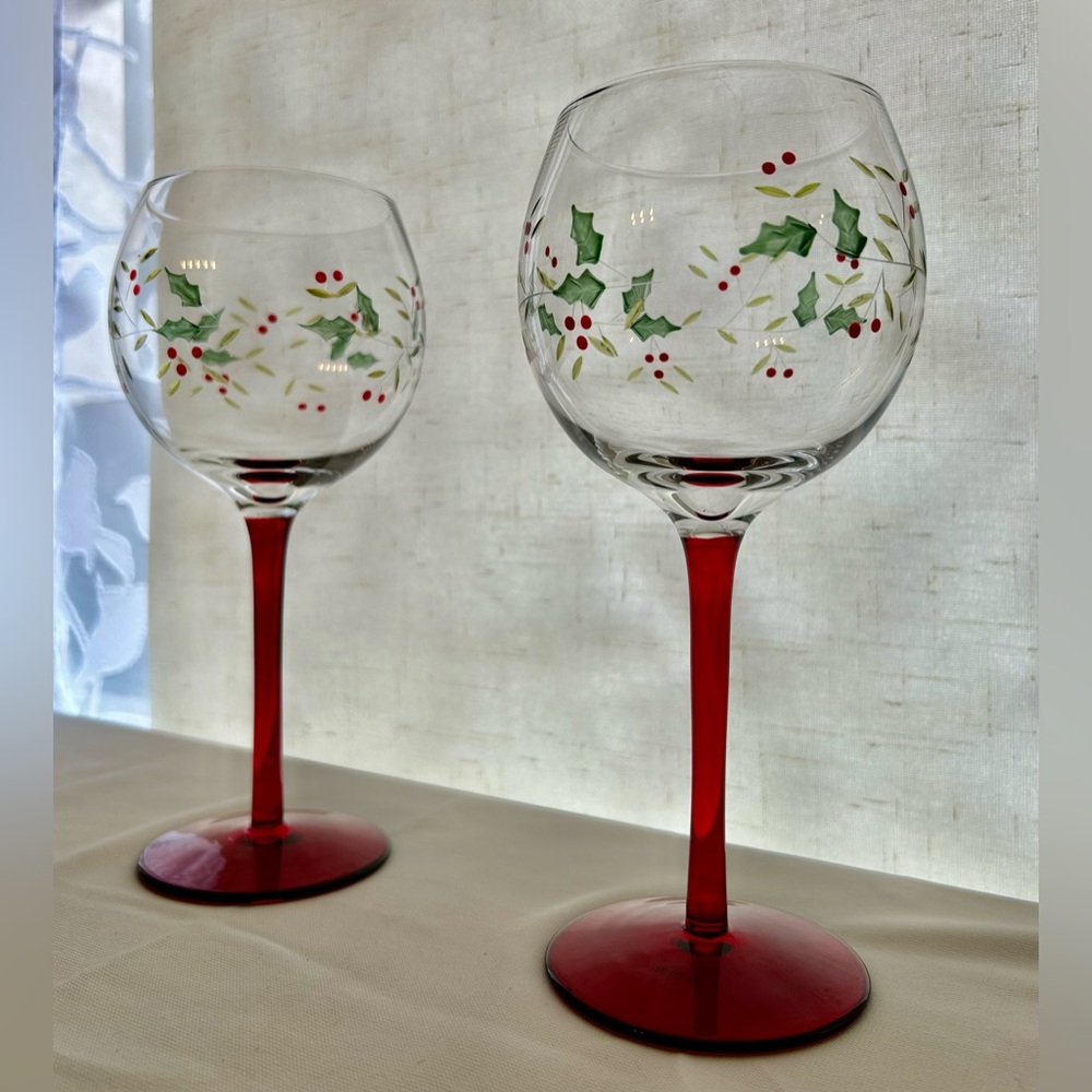 2 Pfaltzgraff Winterberry, etched wine glasses/goblets.